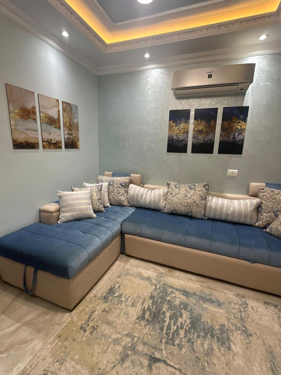 شقة في مدينتي 103 م2 للإيجار مفروش على حديقة كبيرة تشطيب سوبر لوكس 40,000 ج 