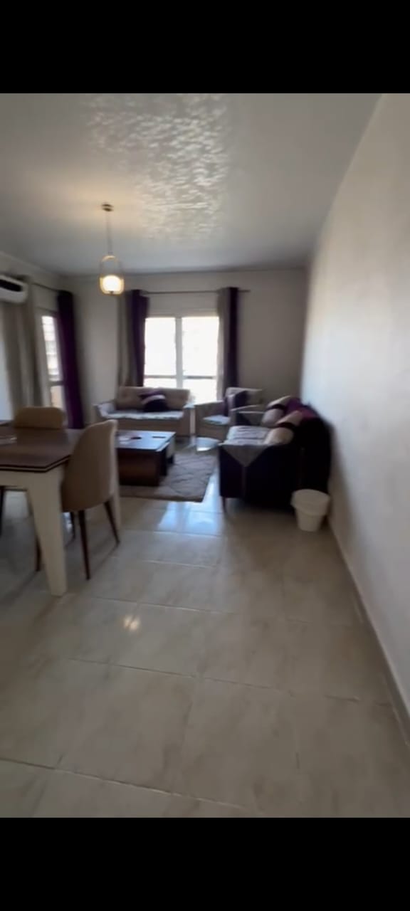 شقة في الرحاب 90 م2 للإيجار مفروش على حديقة كبيرة 45,000 ج 